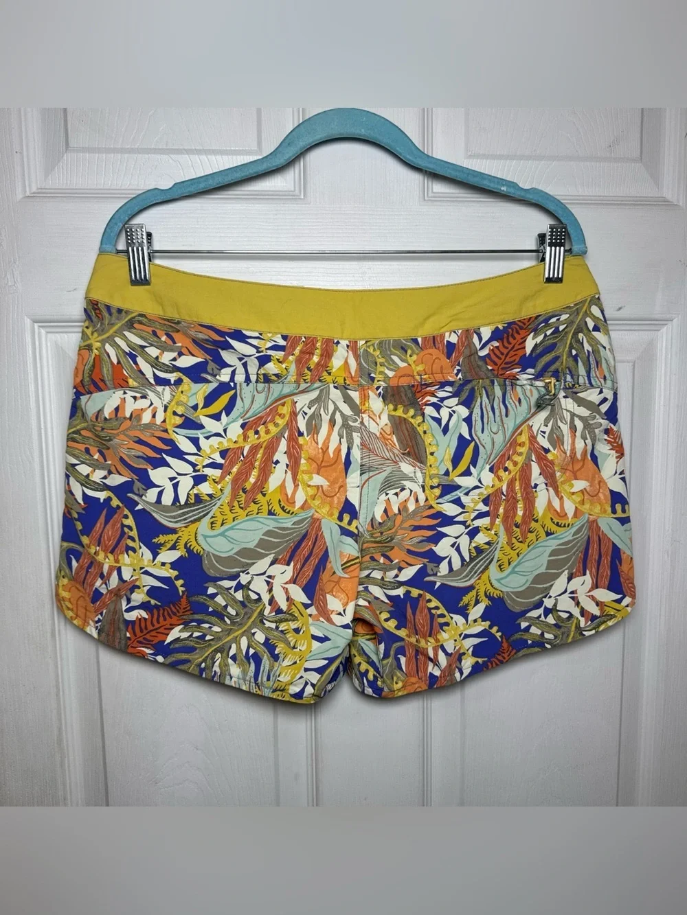 Patagonia Women's Wavefarer Boardshorts Jurassic Ferns Size 10 Coastal Tropical